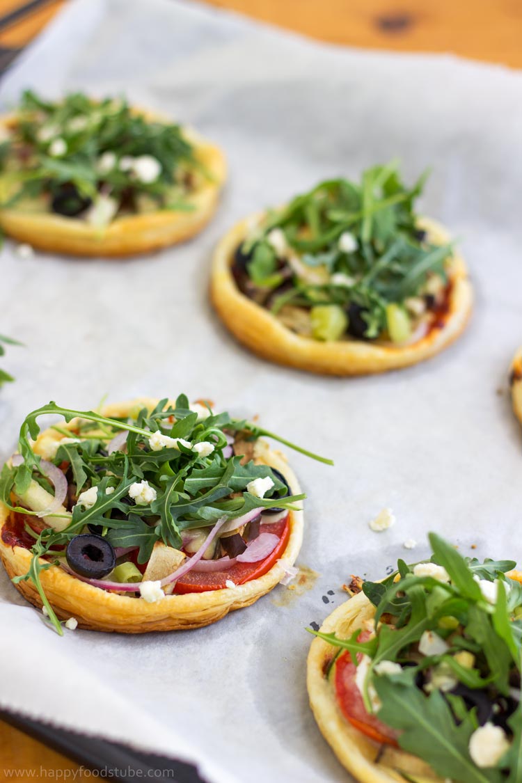 Mini-Vegetarian-Puff-Pastry-Pizzas-Tray.jpg