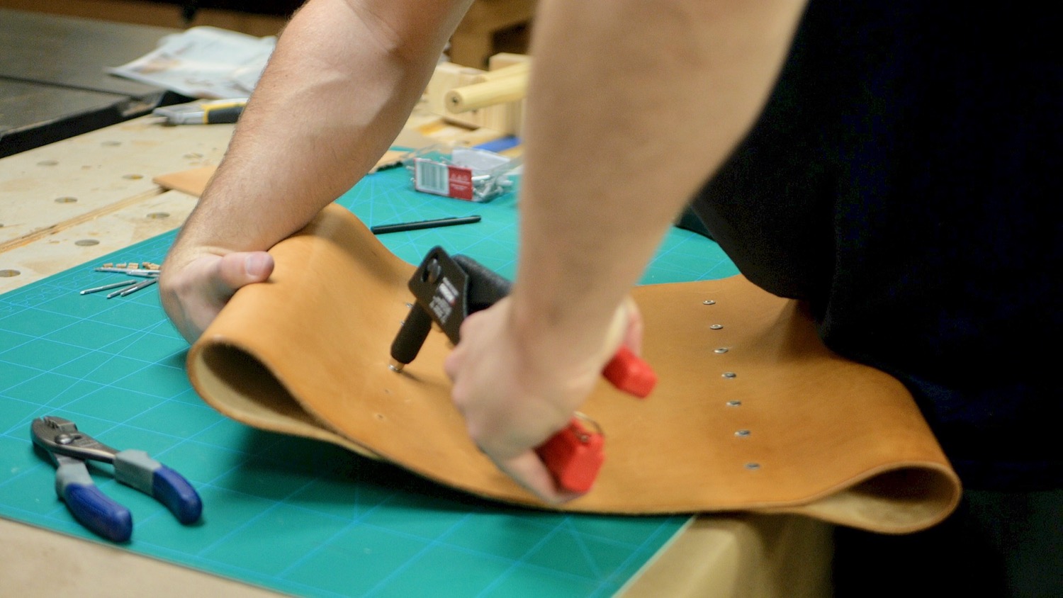 Modern Walnut and Leather Stool | How To Build - Woodworking - 25.jpg