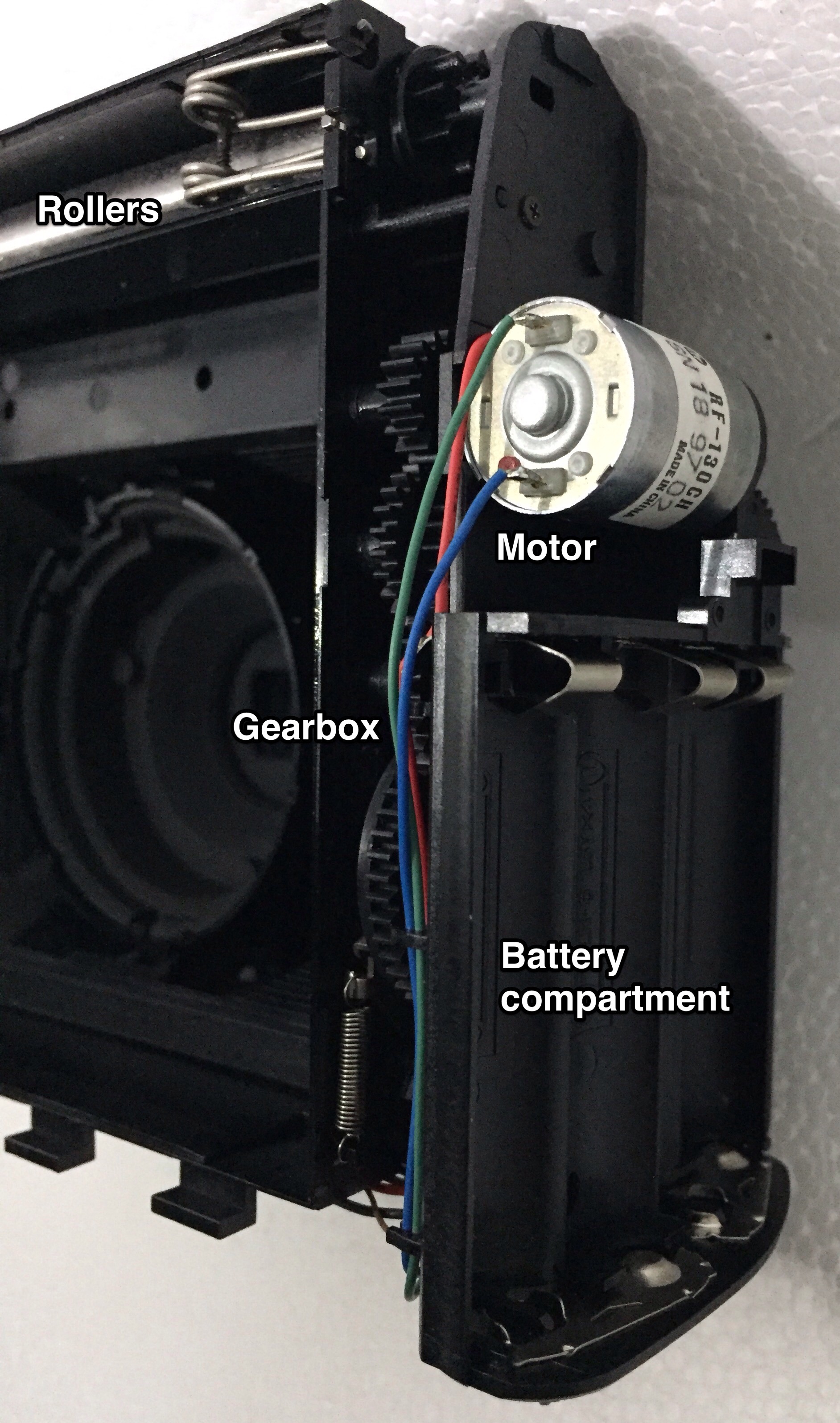 Motor gearbox battery compartment.jpg