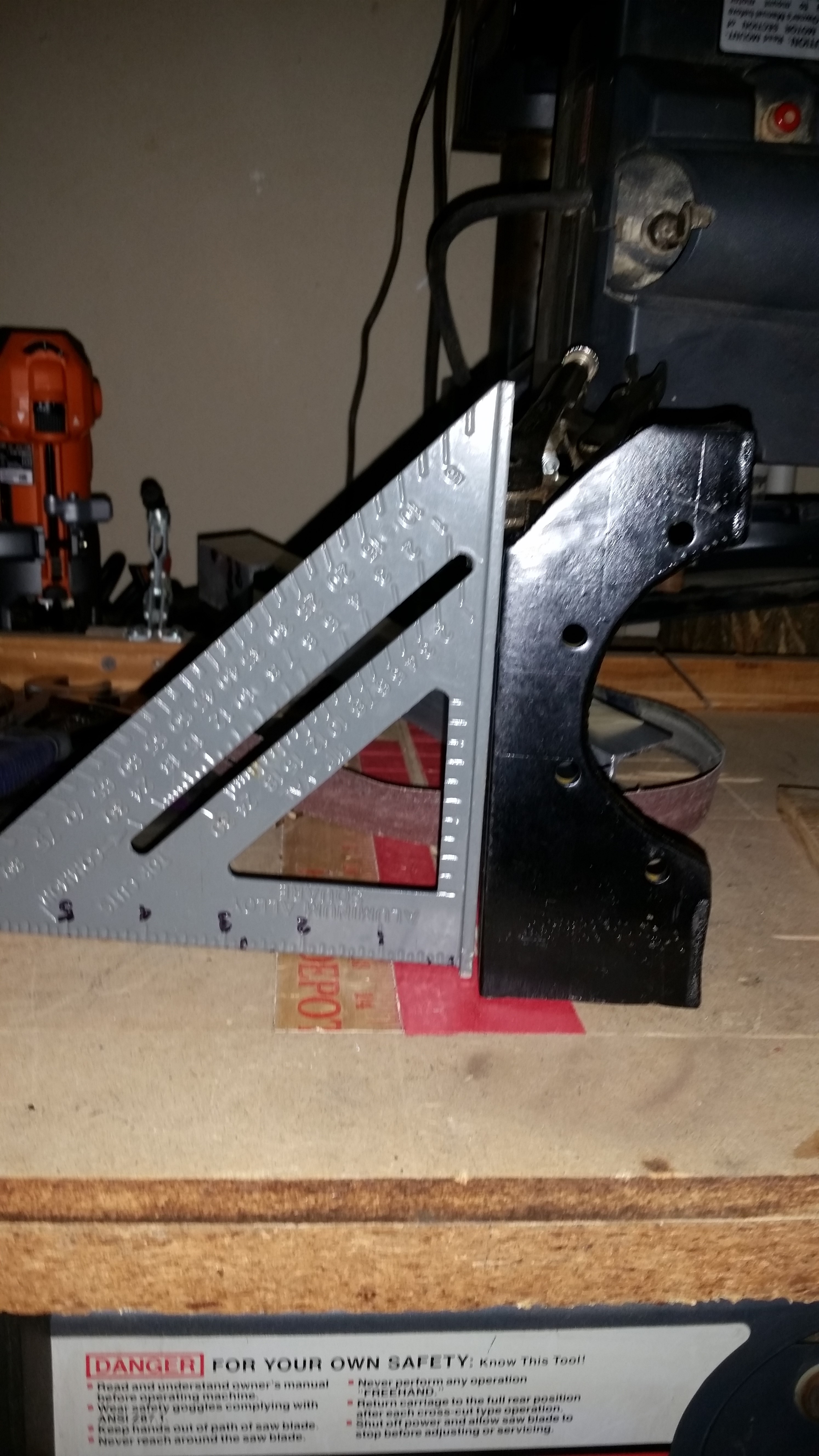 Mount plate - dismounted - size comparison with square.jpg