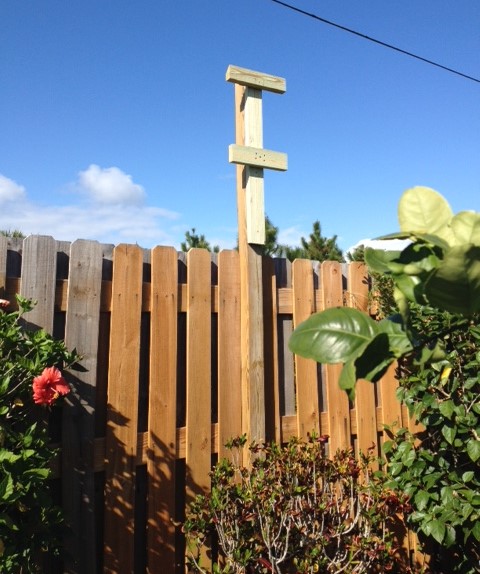 Mounting Brace Installed on Fencepost.jpg