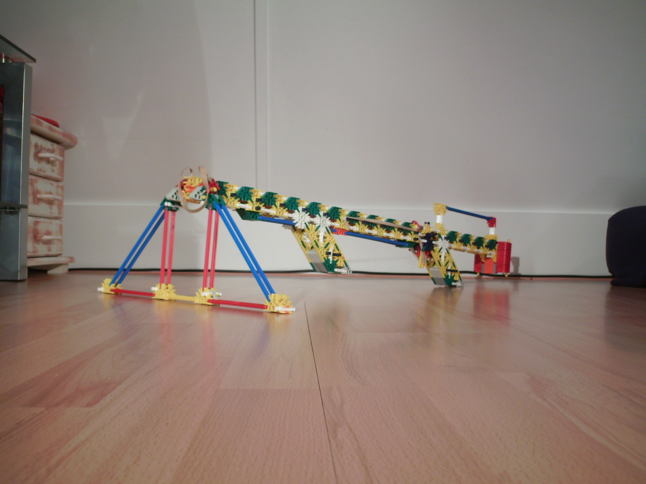 My updated knex creations! 2 003.jpg