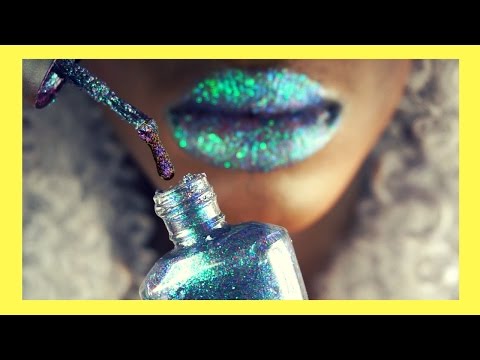 NAIL POLISH LIPSTICK!! (HOLOGRAPHIC)