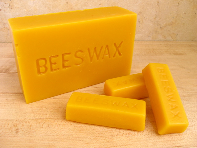 Natural-Beeswax-with-100-Purity.jpg