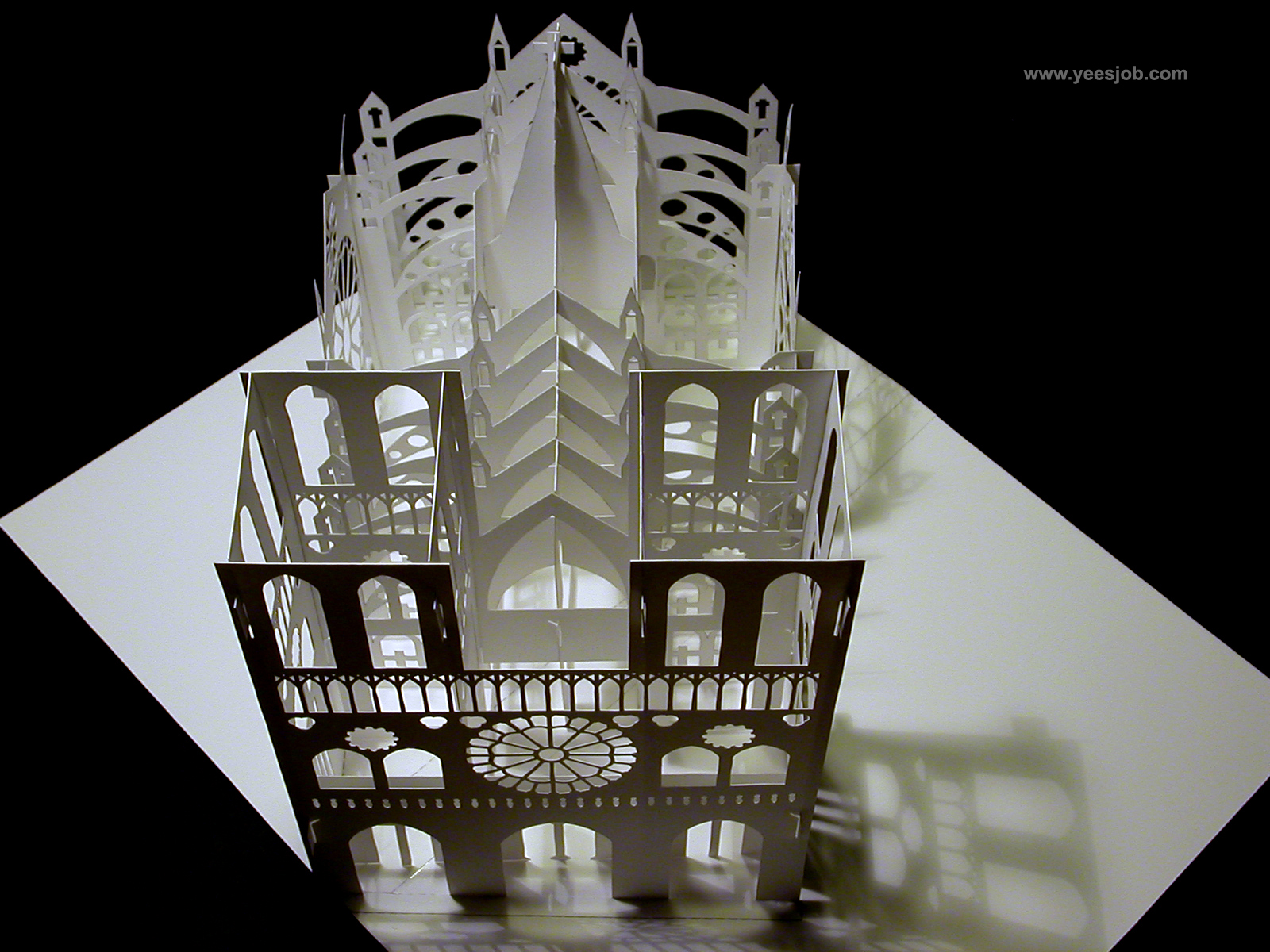 Notre Dame Kirigami popup origamic 06.JPG