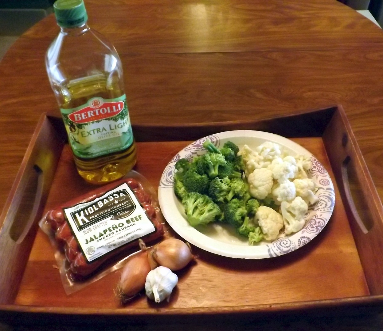 OVEN BAKED BROCCOLI CAULIFLOWER CHEESE SAUCE SMOKED SAUSAGE 001.JPG