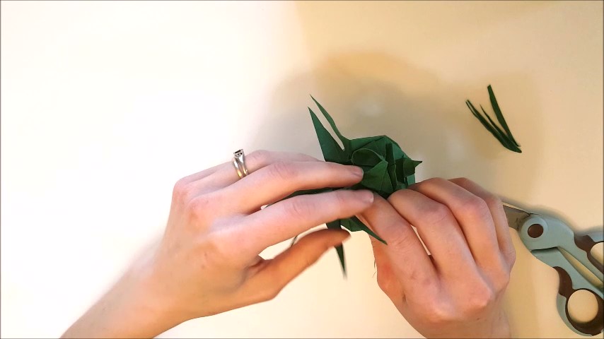 Origaminis - How to Fold a Beholder_Moment(23).jpg