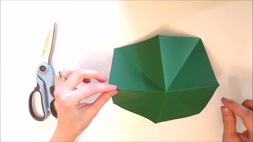 Origaminis - How to Fold a Beholder_Moment(5).jpg