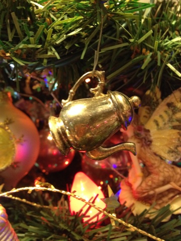 Ornament Silver Tea Pot.jpg