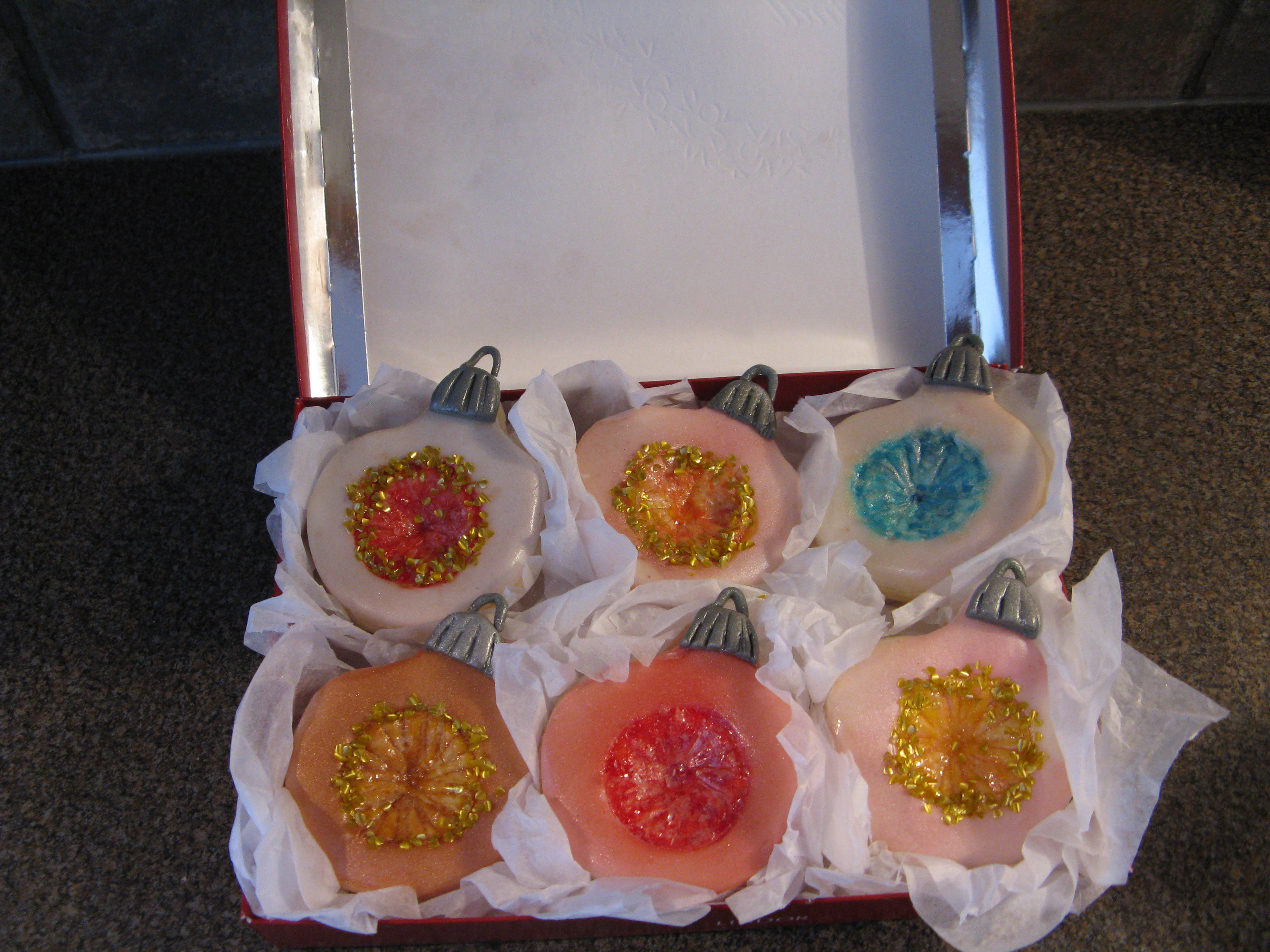 Ornament cookies6.jpg