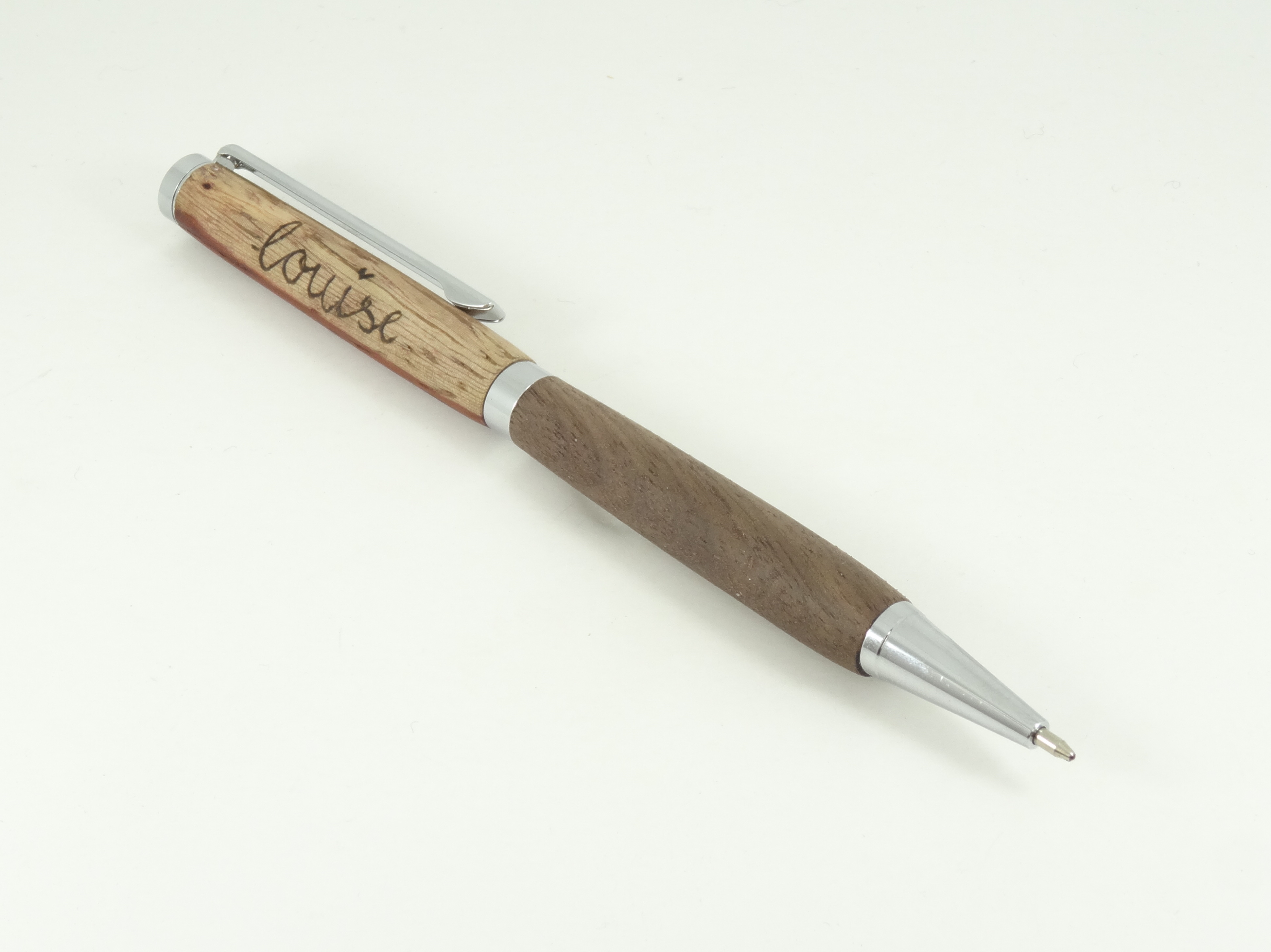 Padauk &amp; Walnut Pen for Louise-002.JPG