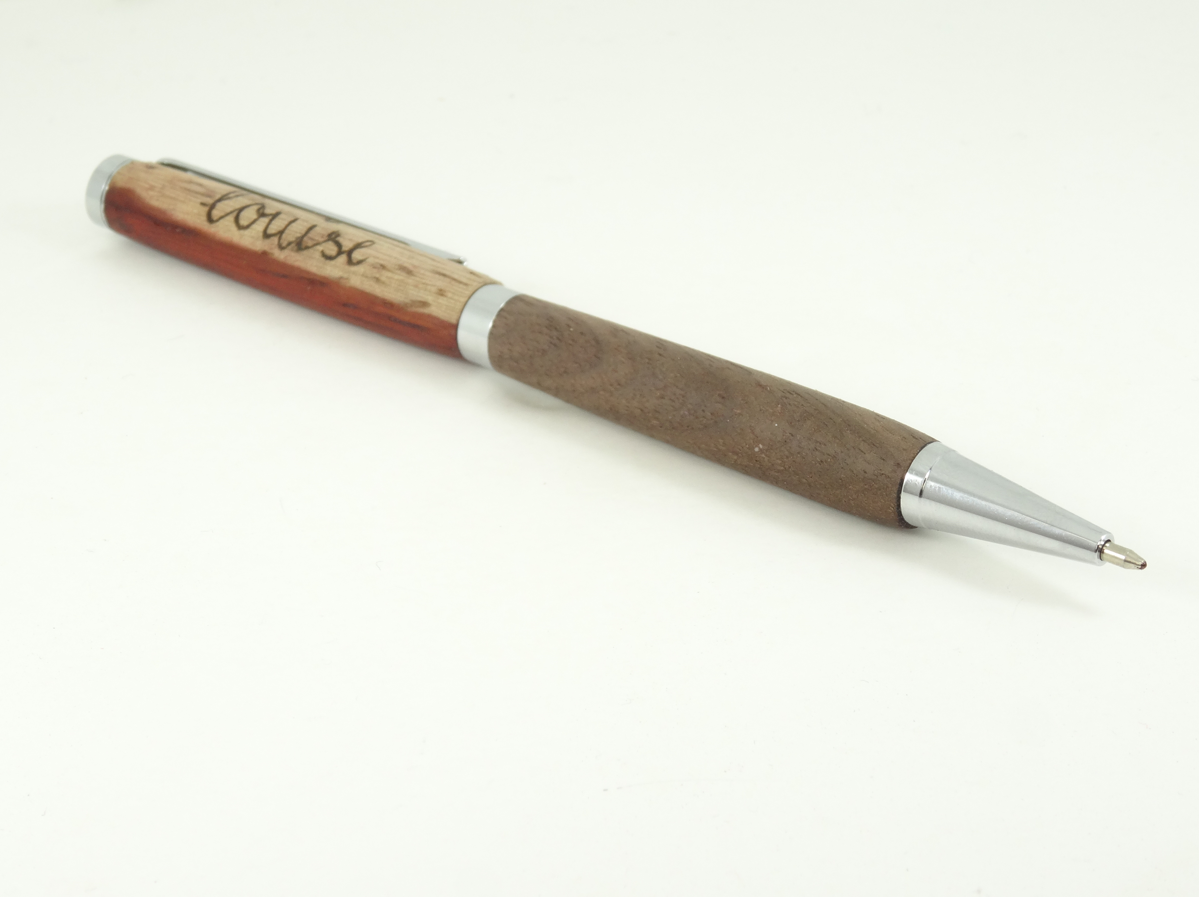 Padauk &amp; Walnut Pen for Louise-005.JPG