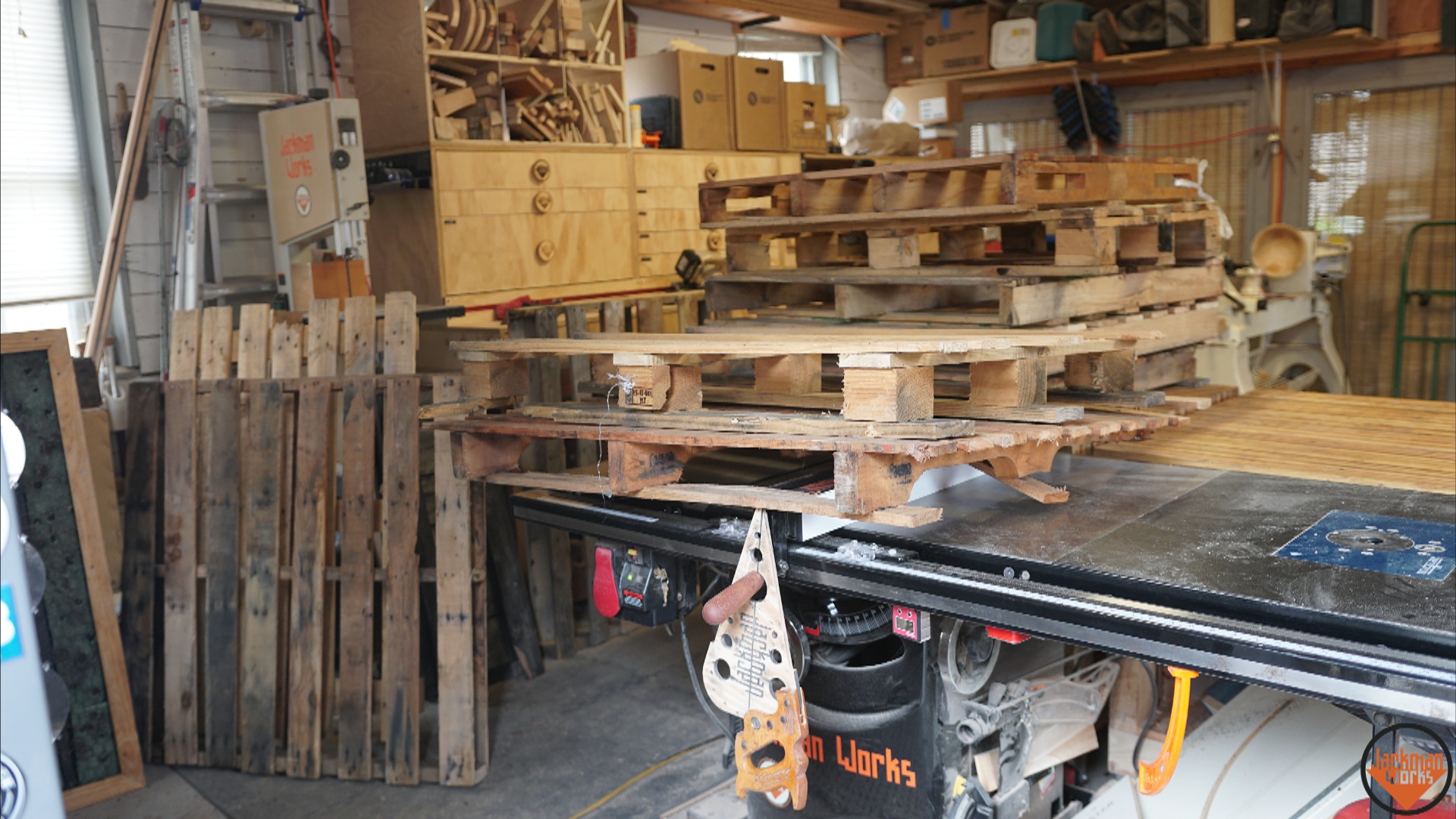 Pallet Wood Slat Bench 3.jpg