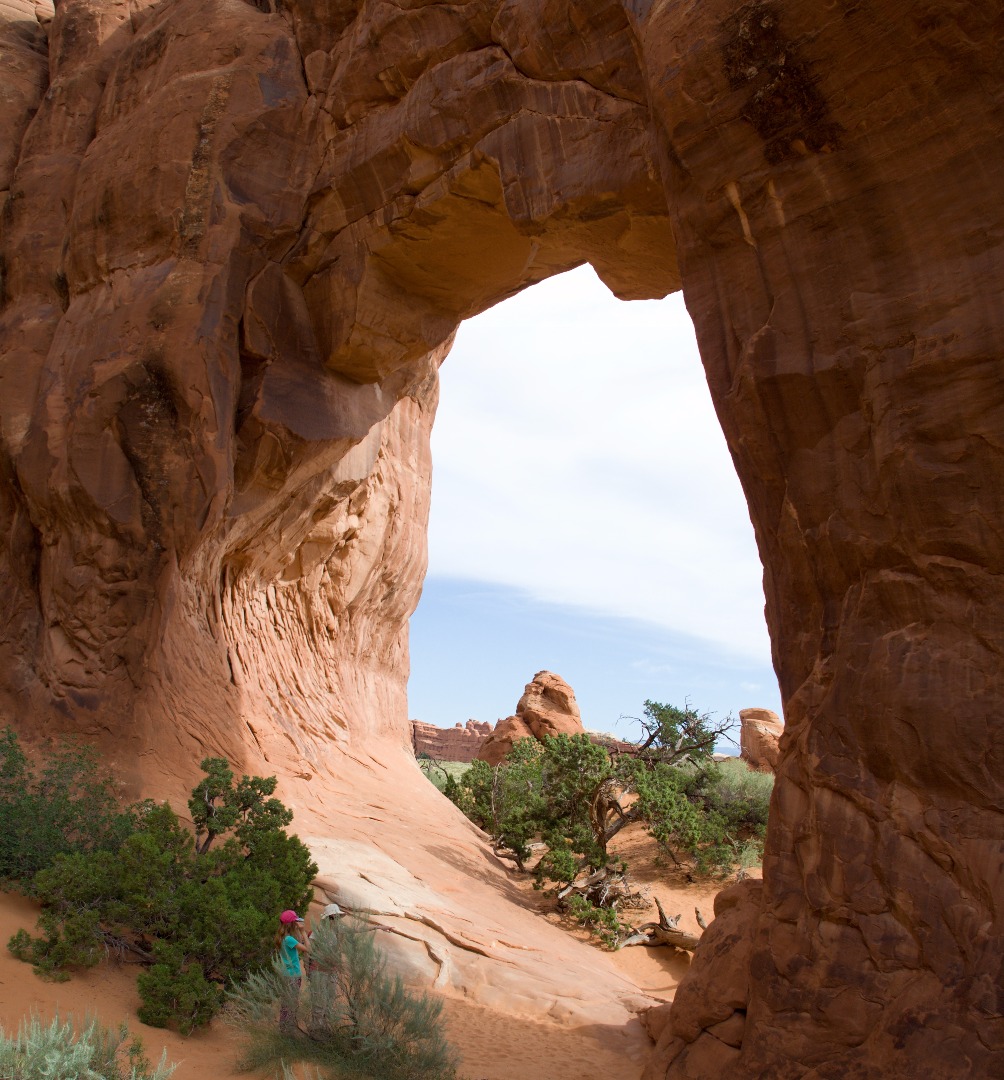 Panorama 9 arches met personen.JPG