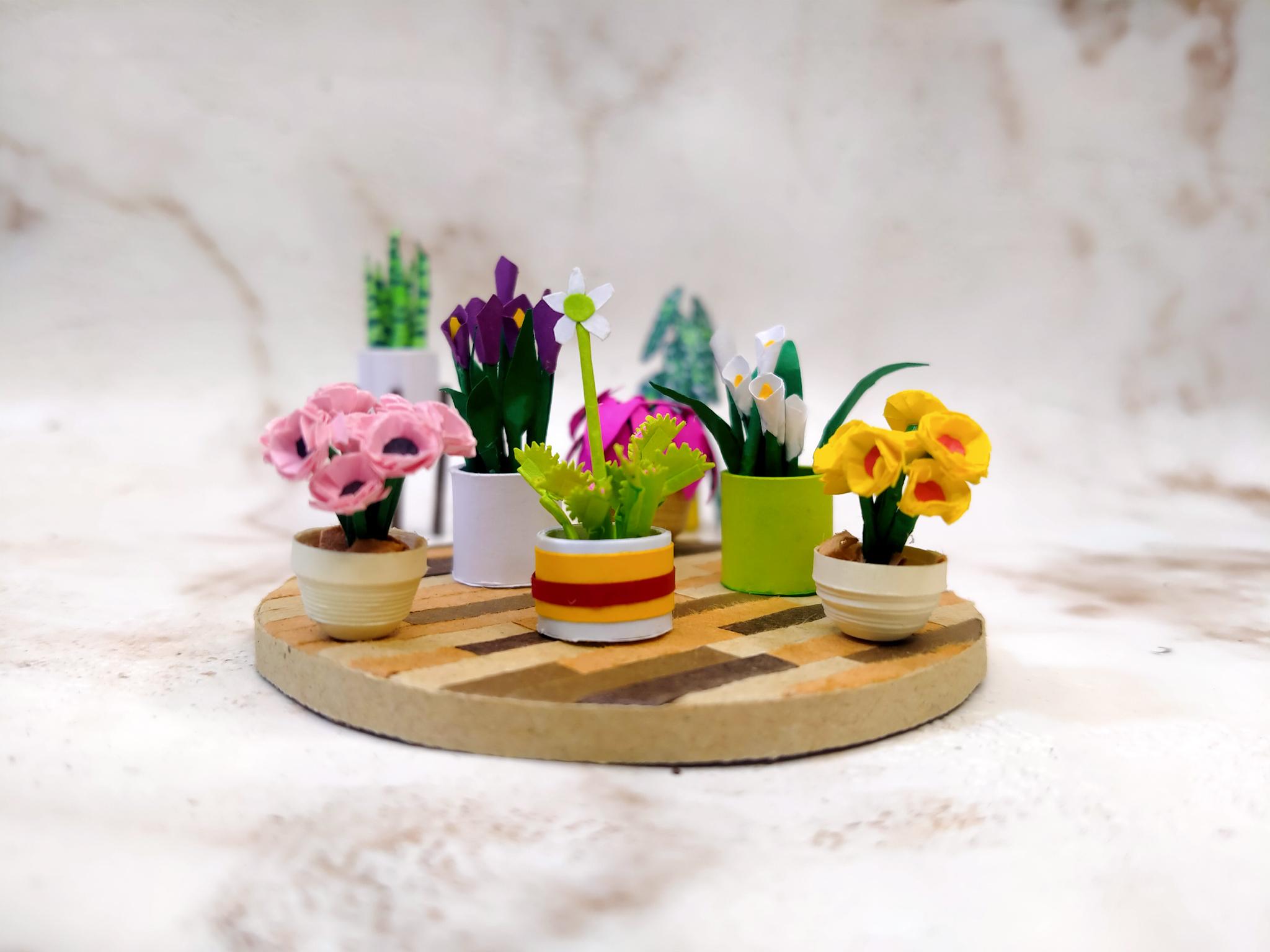 Paper flower miniature craft by quinzyvarira  (1).jpg