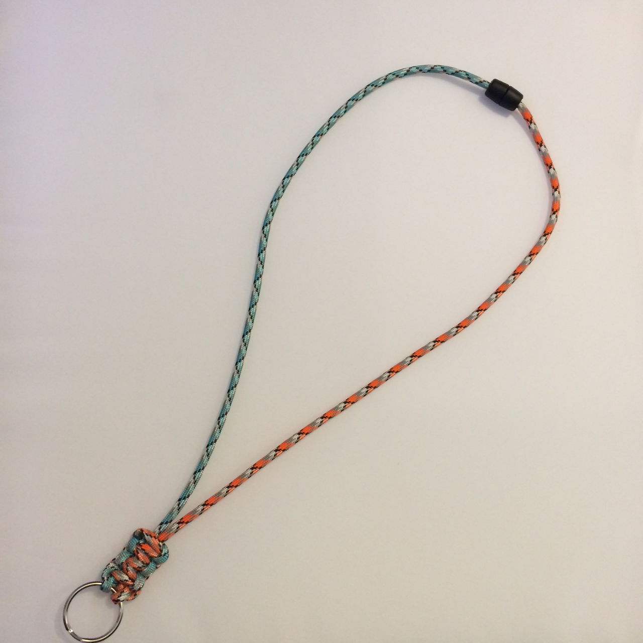 Paracord lanyard (24).JPG