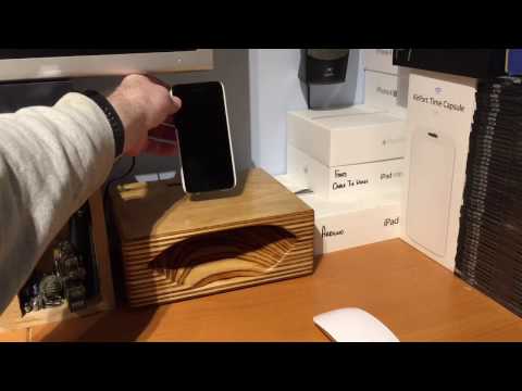 Passive wooden iPhone speaker