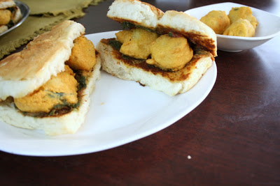 Pav with Vada Stuffed.jpg