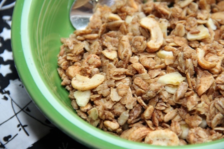 Peanut Butter Cashew Granola 1.JPG