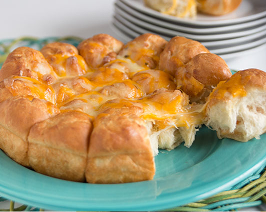 Pepper-Jack-And-Cheddar-Rolls-Large.jpg