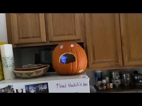Peppers ghost jack-o'-lantern 2