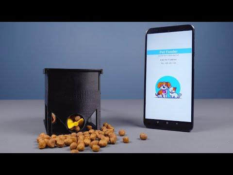 Pet feeder controlled via WiFi