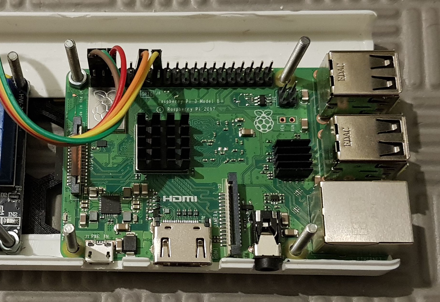 Pi Box all-in-one -05.png