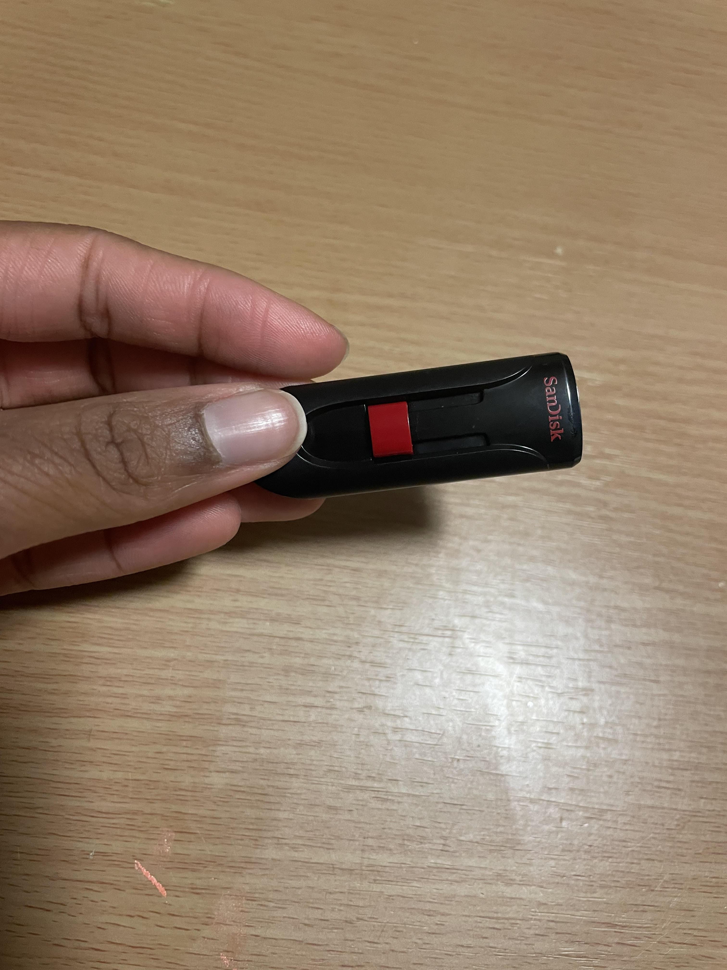 Picture Of My USB Sandisk Flash Drive.jpg