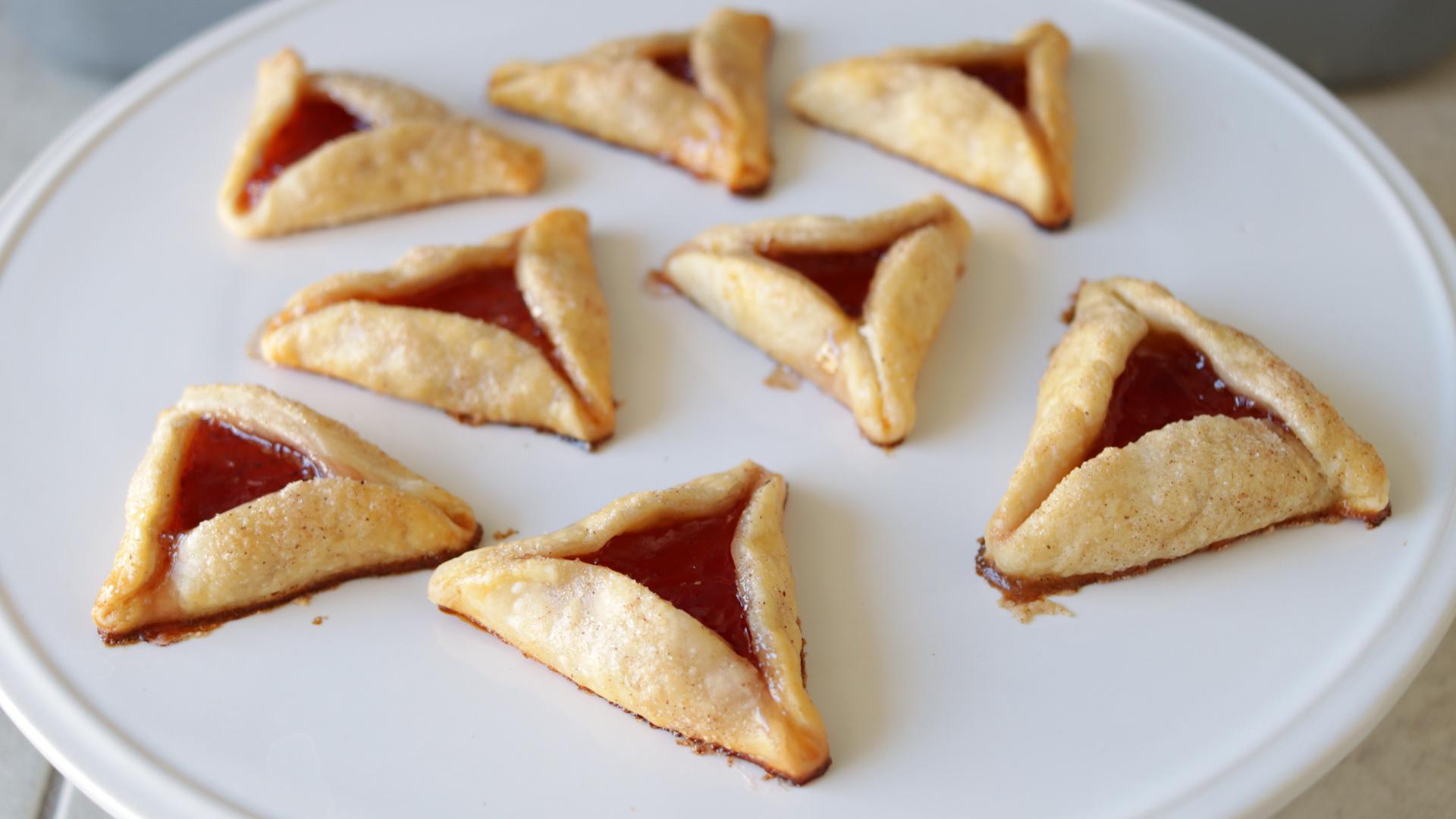 Pie Crust Cookies | Jelly Tarts | Hamanstachen.jpg