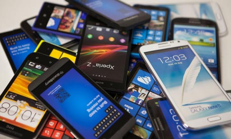 Pile-of-smart-phones-008.jpg