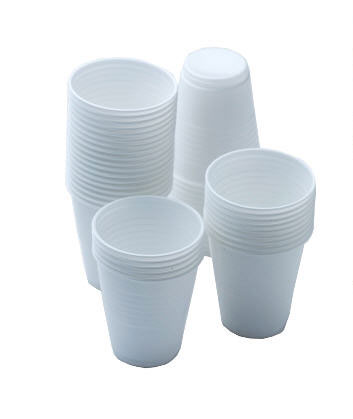 Plastic_Cups__bo_4a5d925400ffc.jpg