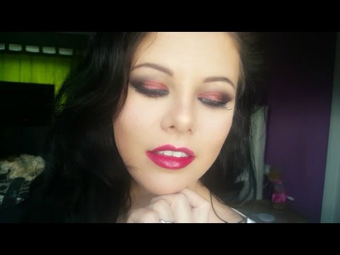 Plum Smokey Eye Makeup Tutorial | Danielle Scott