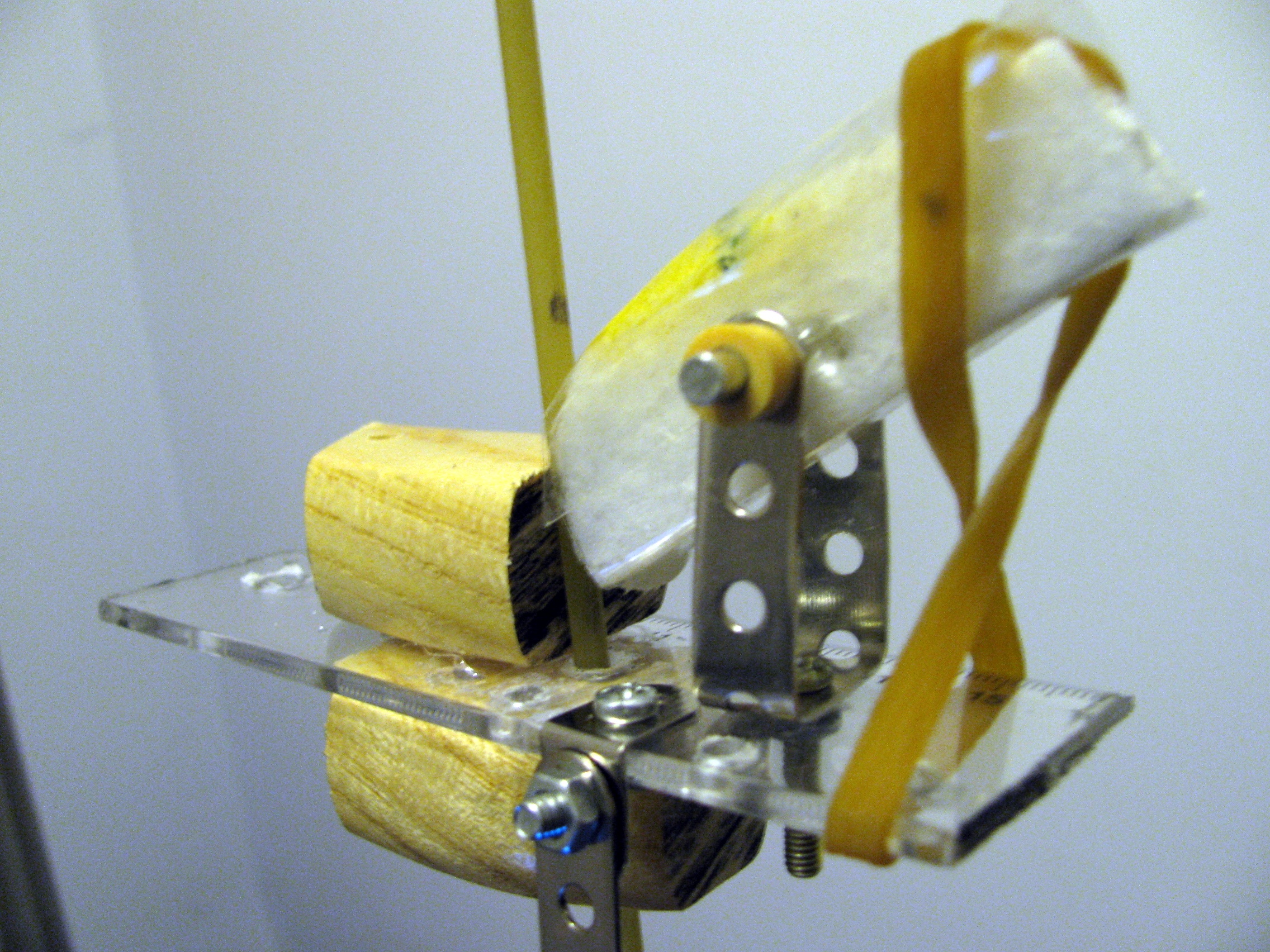 Pole Climbing Bot Detail 1.JPG