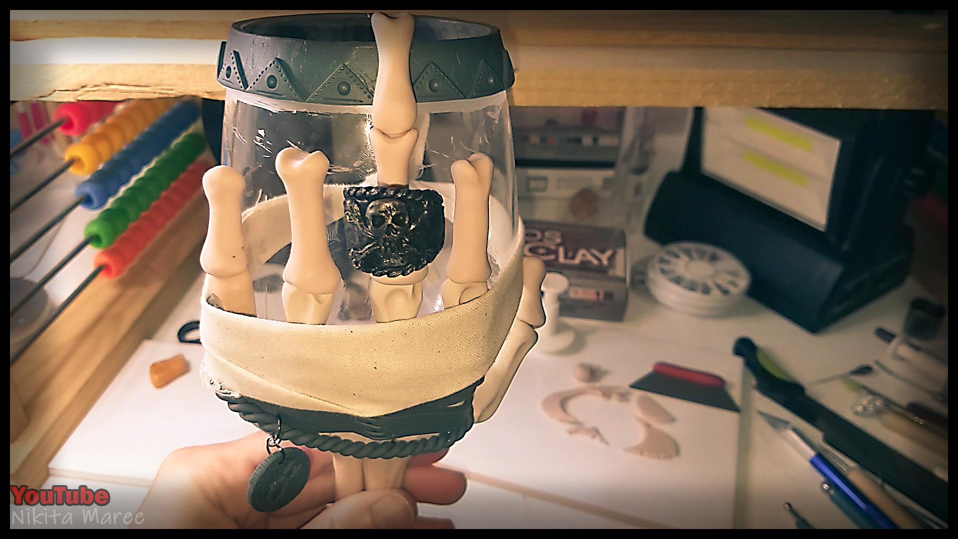 Polymer Clay Gobley. How to sculpt onto glass. Polymer Clay Pirate hand Skeleton (39).jpg