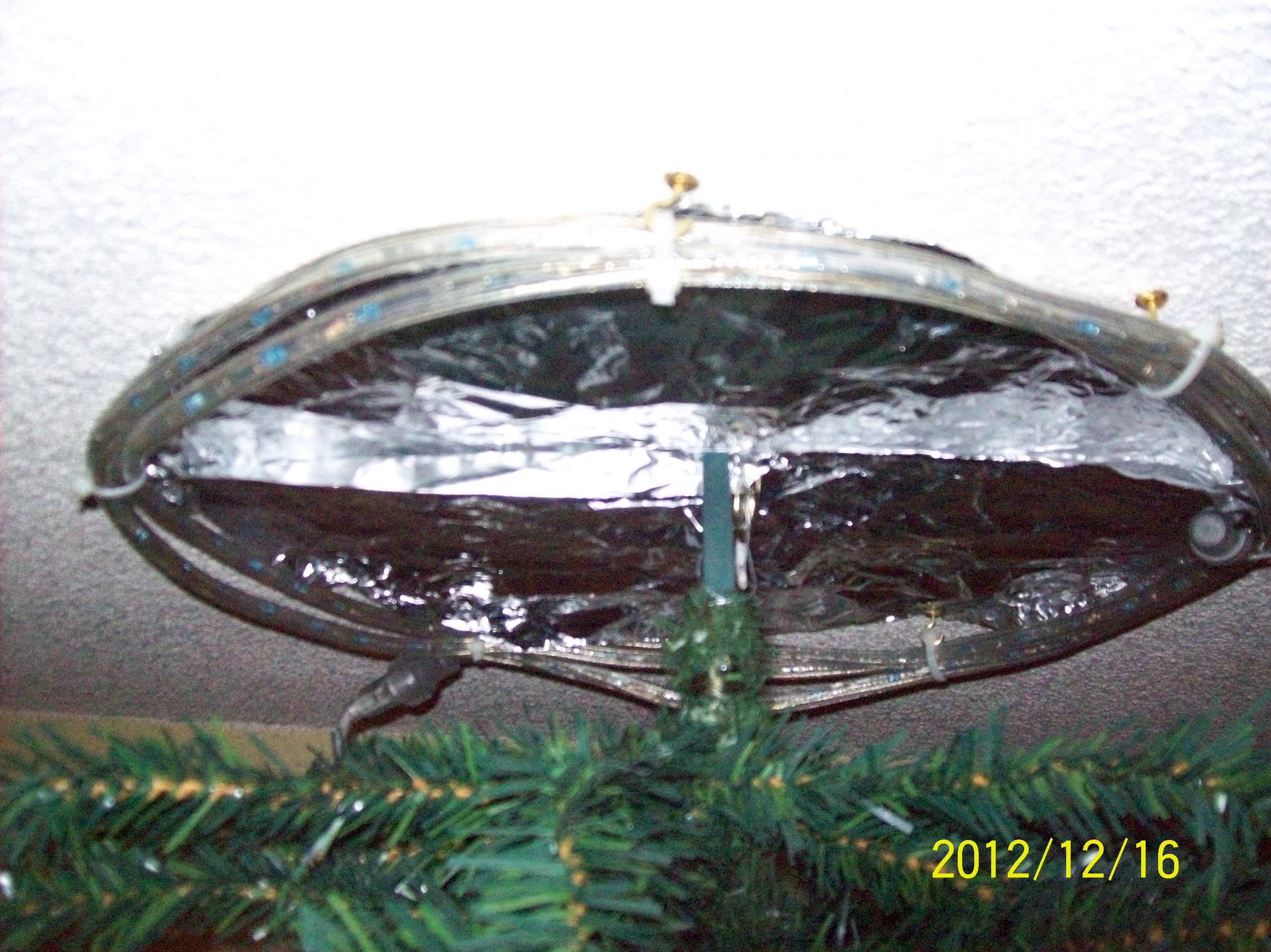 Portal-Christmas-Tree-2012-009.JPG