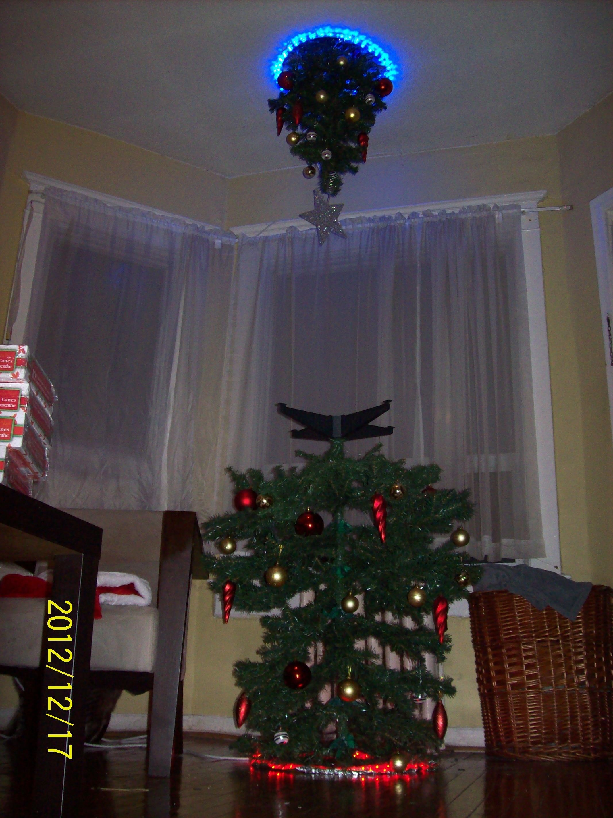 Portal-Christmas-Tree-2012-017.JPG