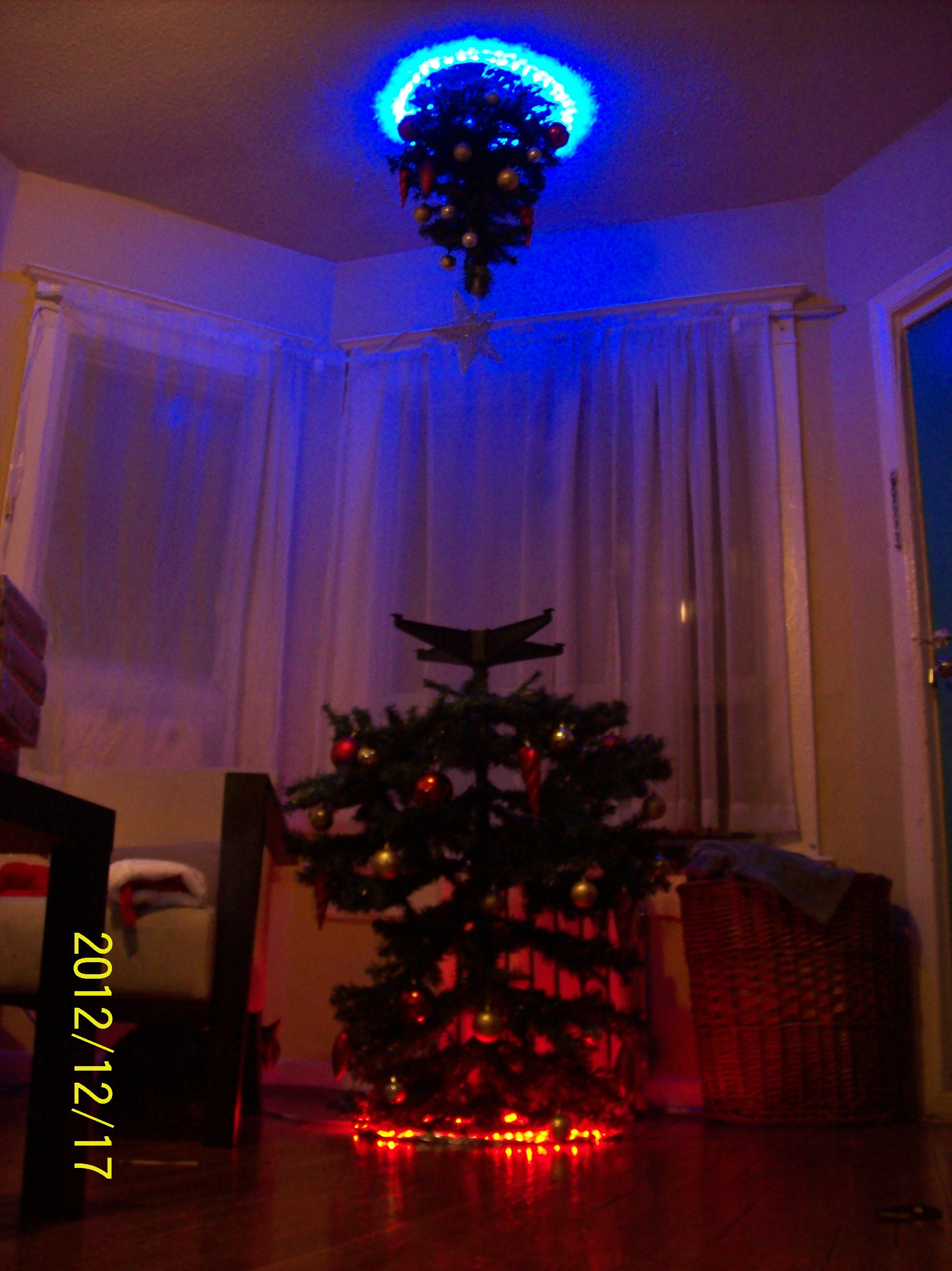 Portal-Christmas-Tree-2012-018.JPG