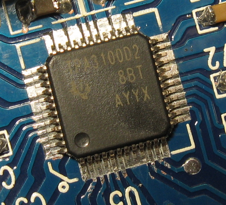 Power amp IC replacement 003 cropped.jpg