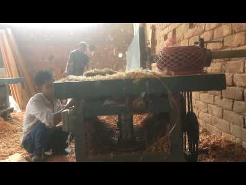 Preparing wood in planer machine