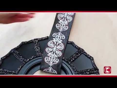 Preval's Maker Minute: Halloween Medallion Wreath