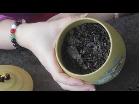 Pu Erh Tea Brewing &amp;amp; Awaken Pu Erh Tea in Yixing Tea Caddy