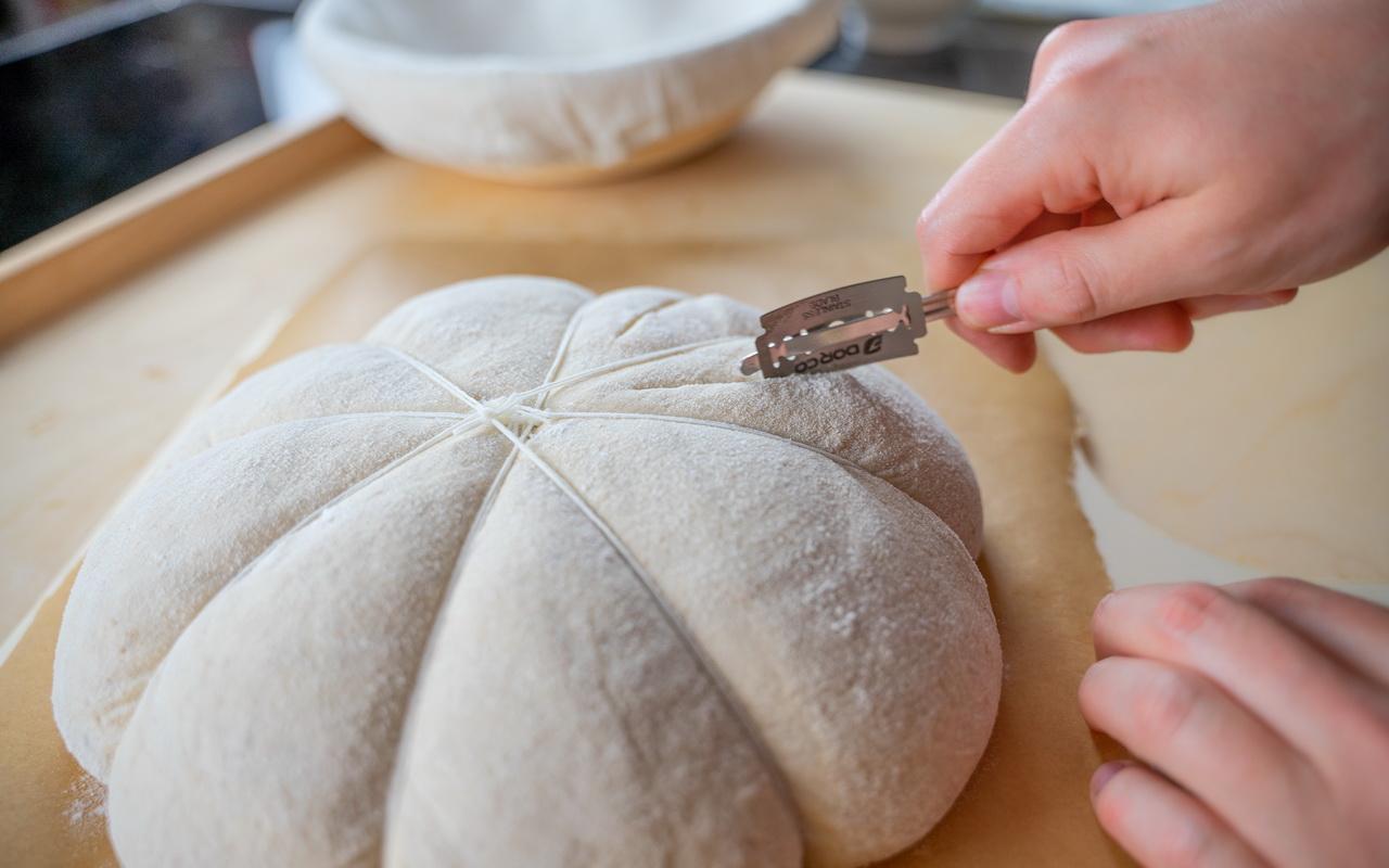 Pumpkin Spice Sourdough Bread - Scoring.jpg