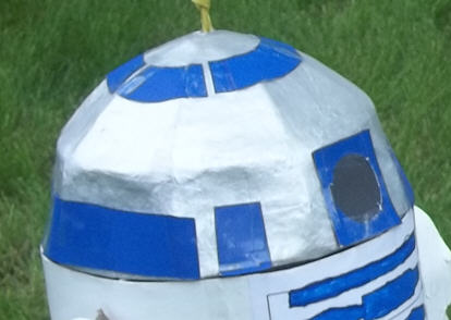 R2D2_Close_Up_04.jpg