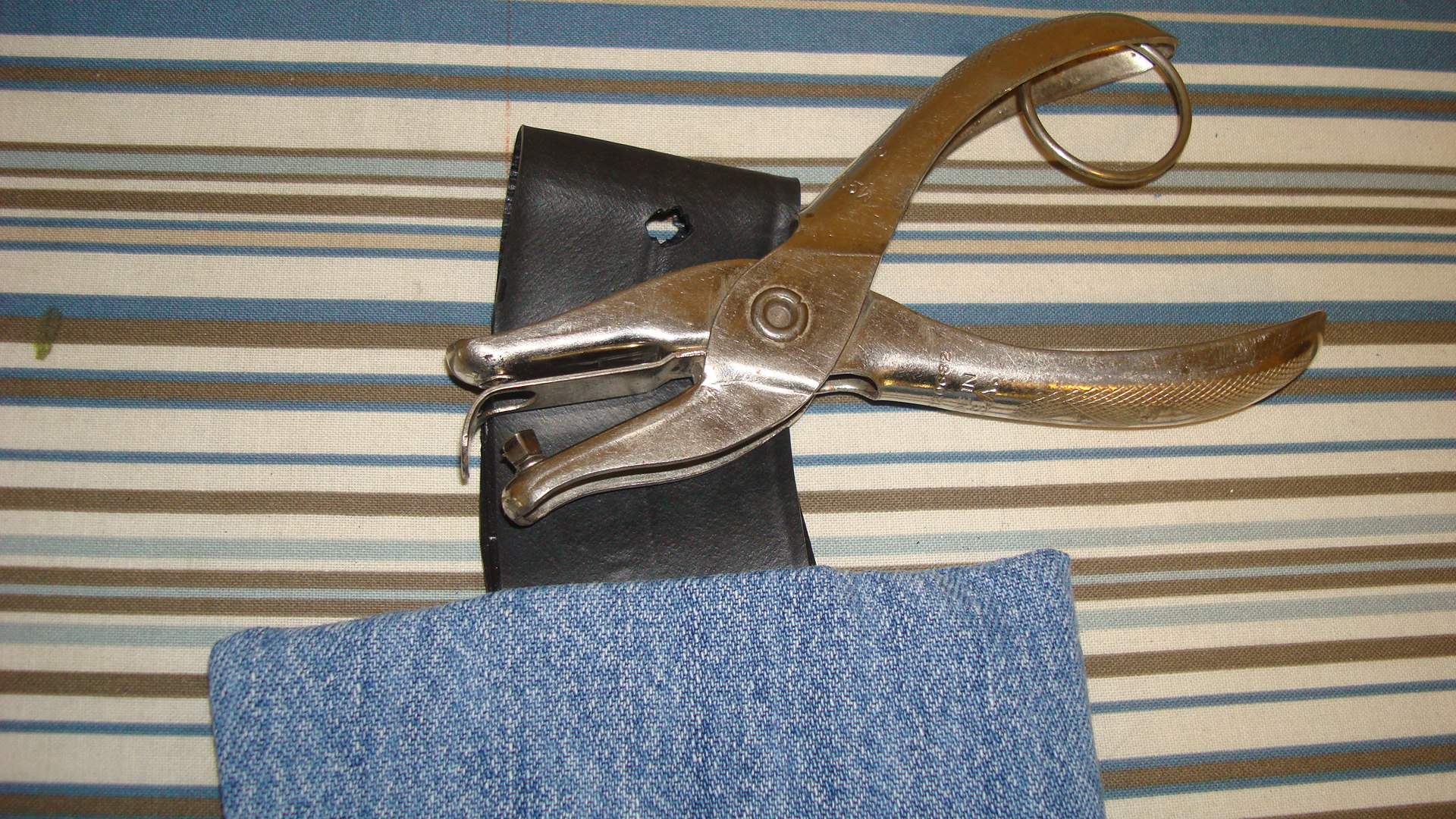 RAZOR SHARPENER 023.jpg