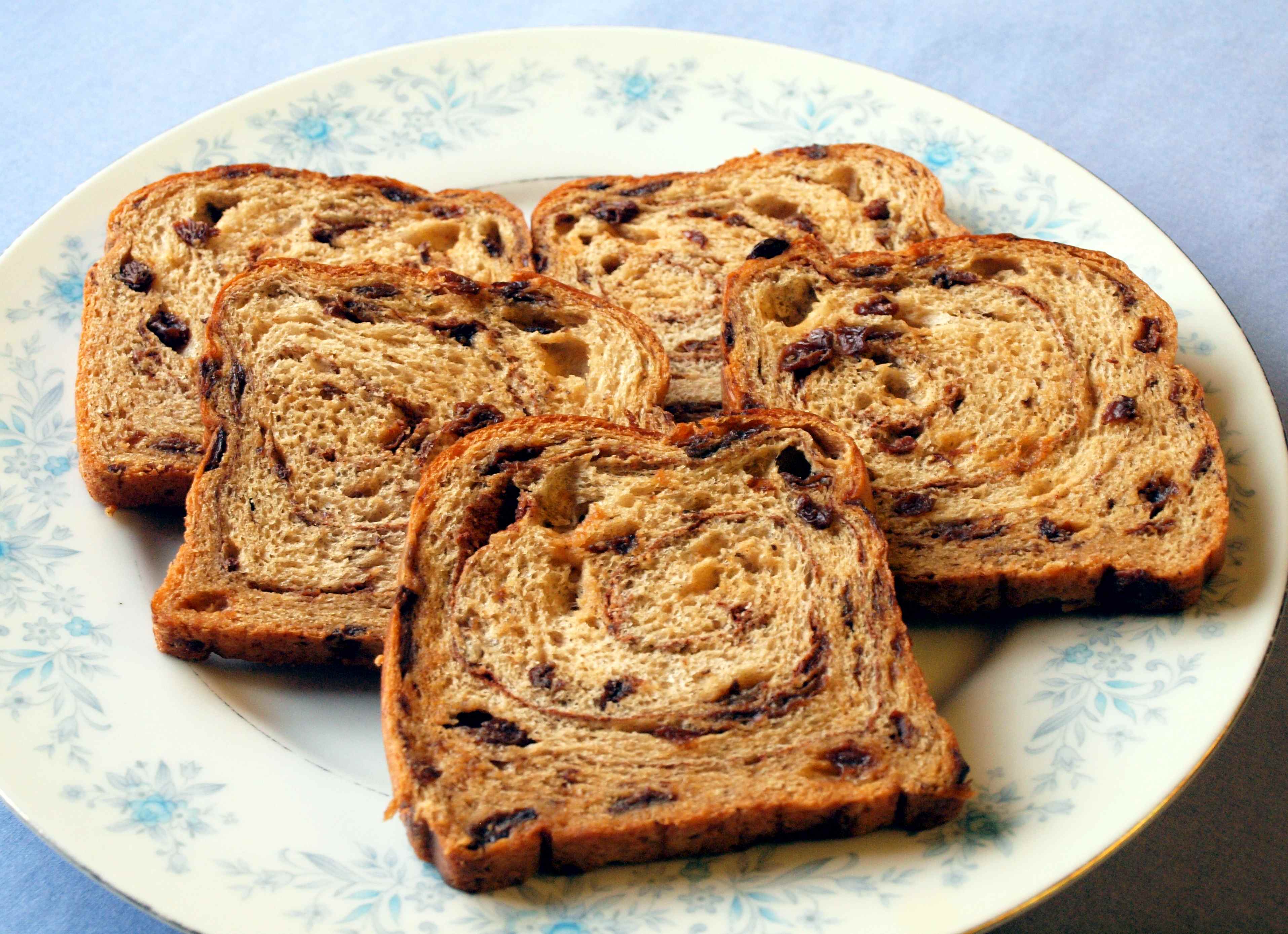 RaisinBread2.jpg