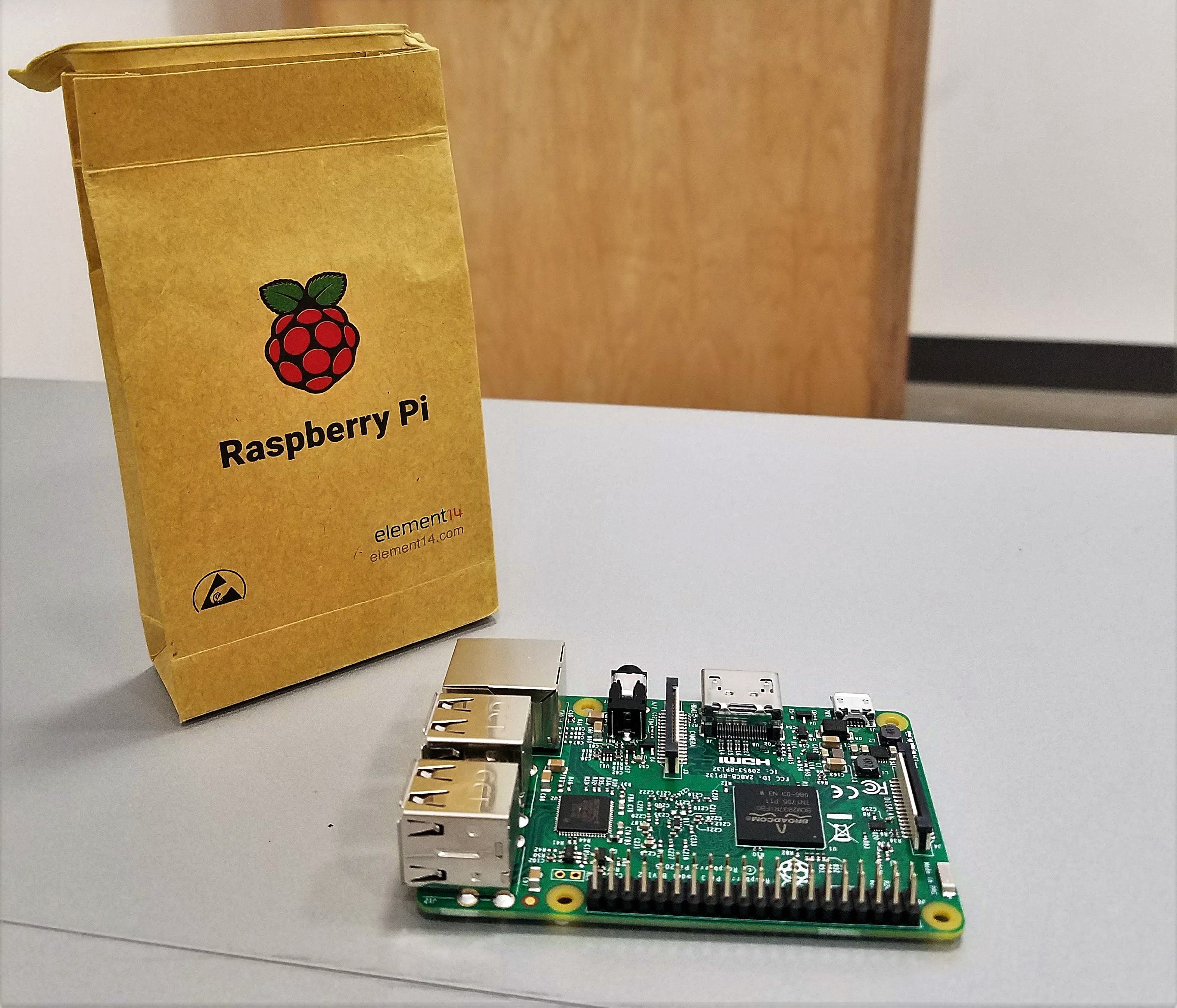 RaspberryPi-CoverCroppedjpg.jpg