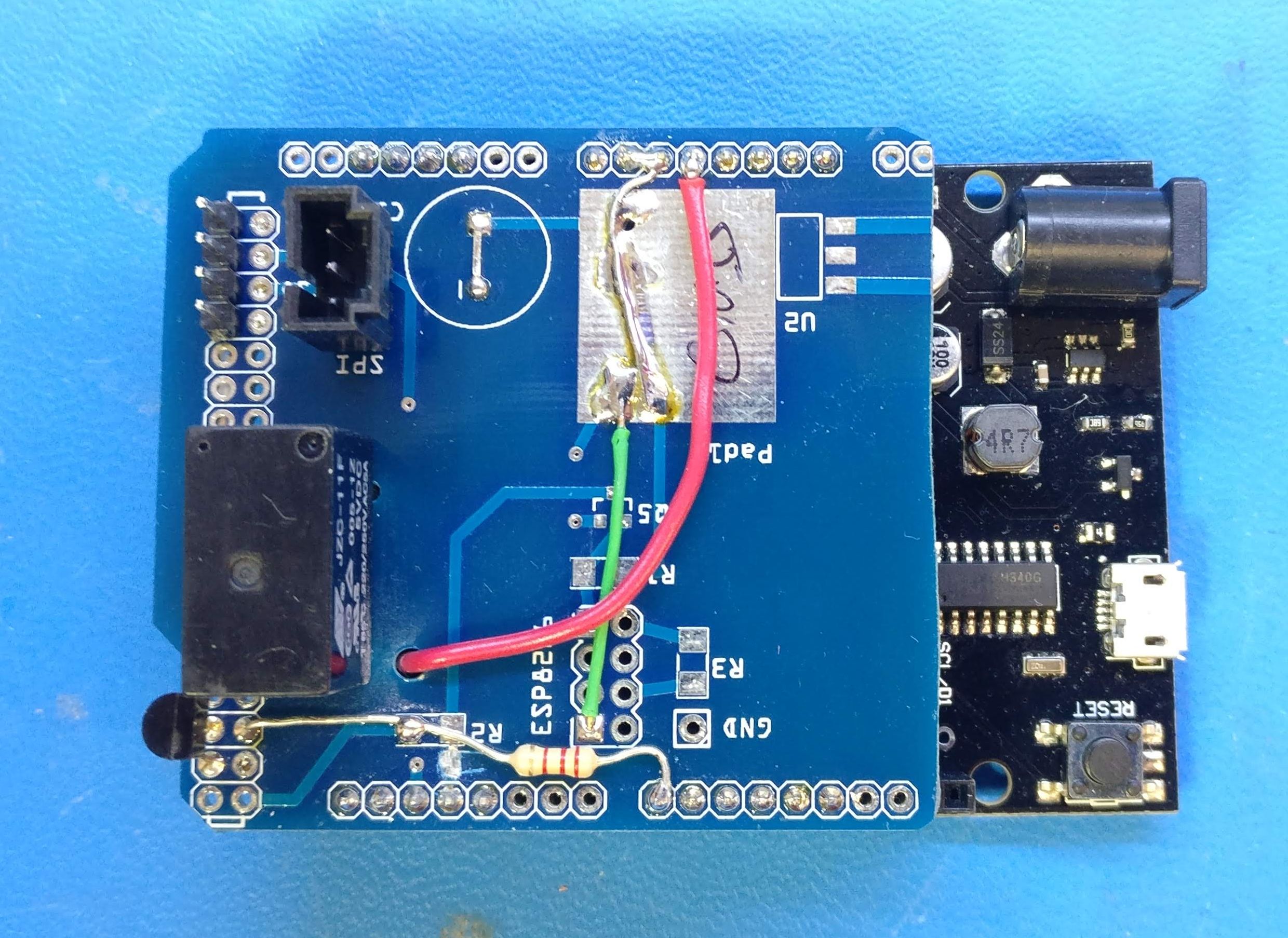 Relay Shield with Connector on Wemos Board.jpg