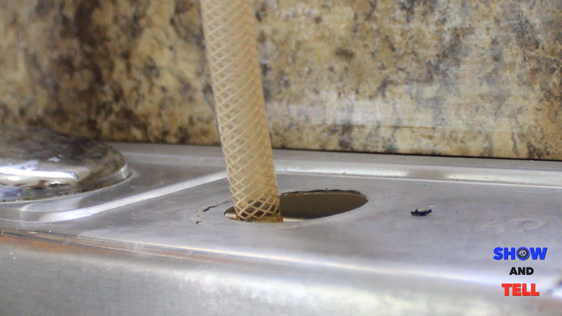 Remove Kitchen Faucet Side Spray Hose.jpg