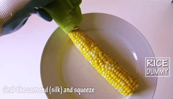 Remove_husk_silk_from_corn_3-3.jpg