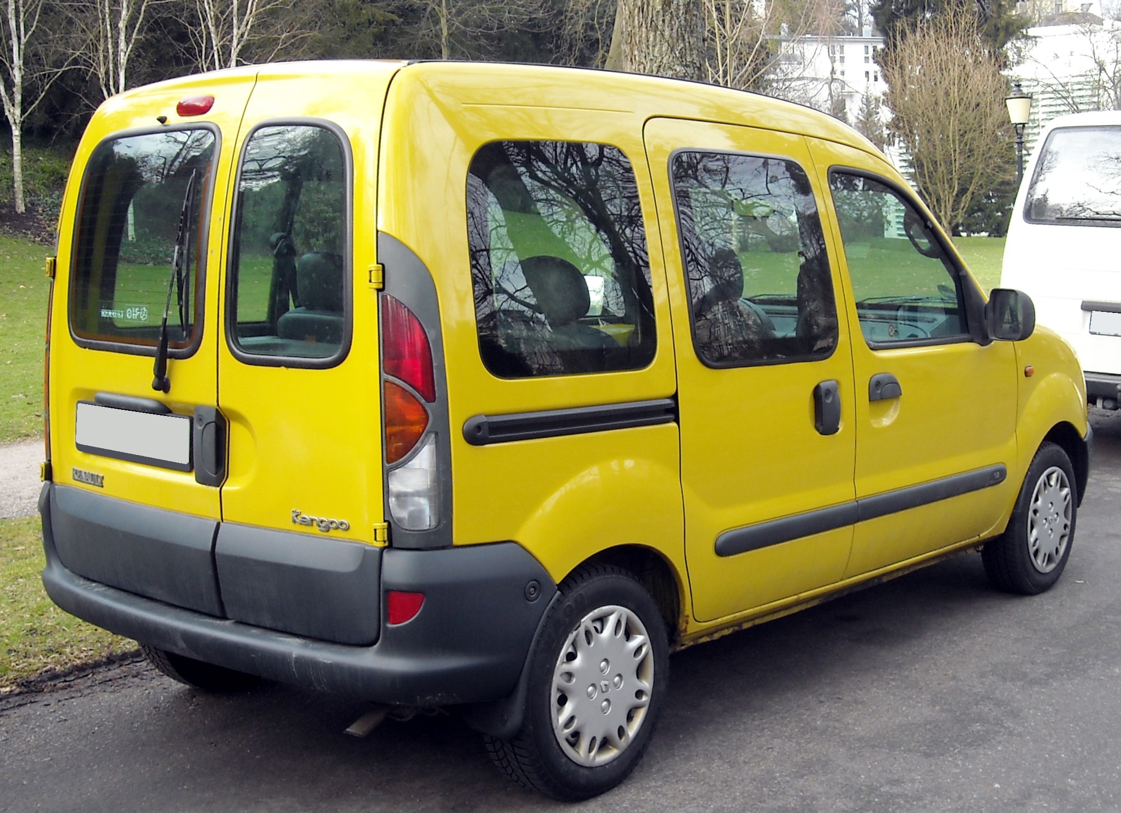 Renault_Kangoo_I_rear_20090121.jpg